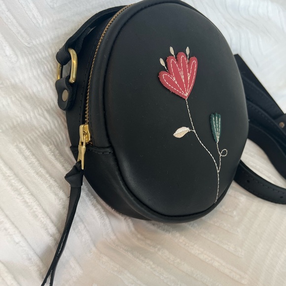 Like New Limited Edition Portland Leather Circle Crossbody Blossom Small - Picture 2 of 11